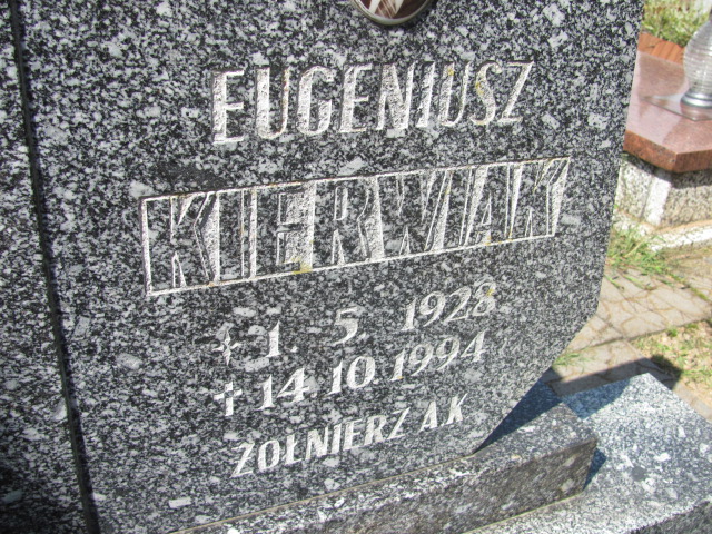Eugeniusz Kierwiak 1928 Kędzierzyn - Koźle - Grobonet - Wyszukiwarka osób pochowanych