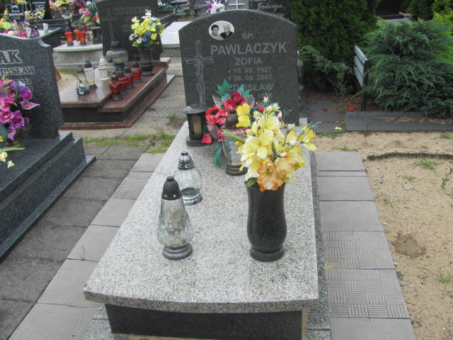 Grób Zdzisław Pawlaczyk