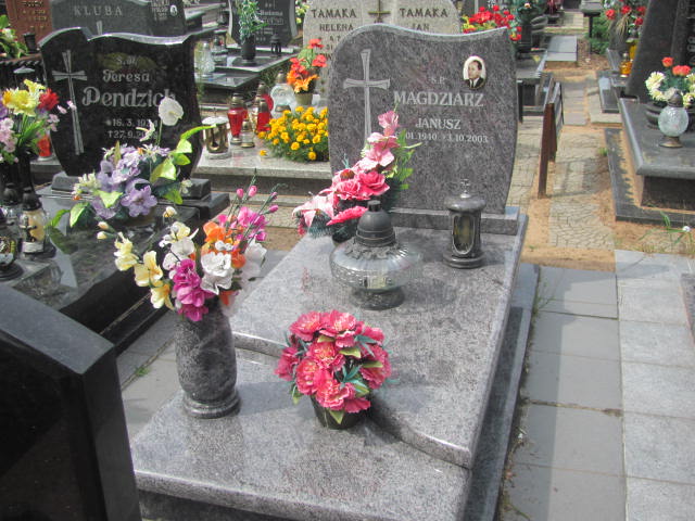 Grób Janusz Magdziarz
